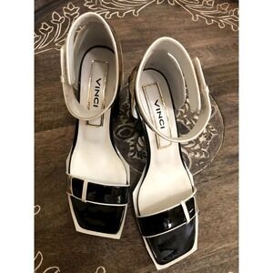 Vinci Black and White Block Heel Sandal